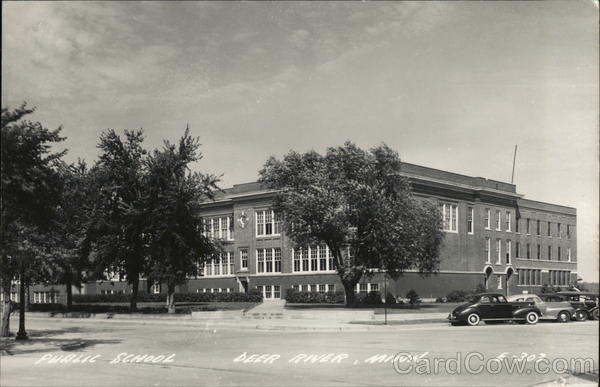 Street View of Public School Deer River Minnesota