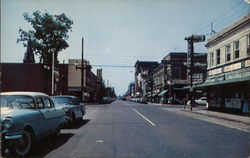 Middle Street Looking South New Bern, NC Postcard Postcard Postcard