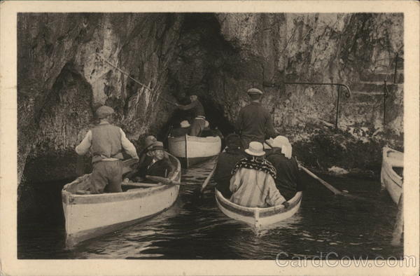 Ingresso Alla Grotta Azzurra Capri Italy