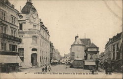 L'Hotel des Postes et la Place de la Fontaine Postcard