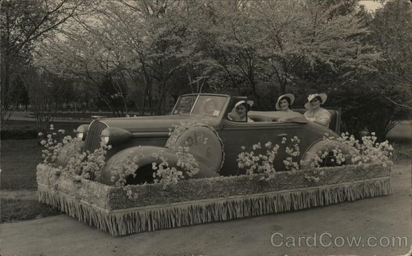 Oldsmobile Car Float Cars