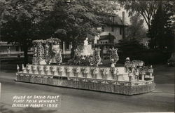 Woman Atop House of David Float, "First Prize Winner" Blossom Parade - 1925 Postcard