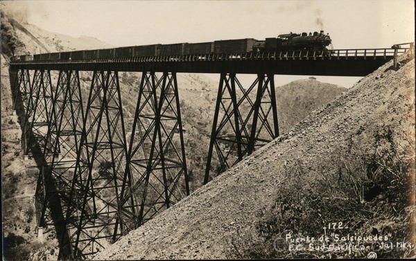 Puente de Salsipuedes, E.C. Sud-Pacifico Trains, Railroad