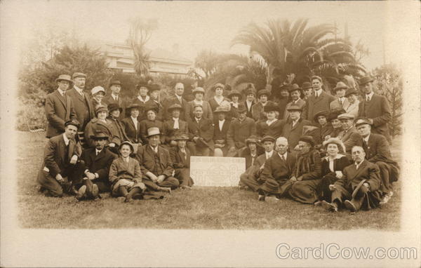 Group Photo in Piedmont Park Oakland California