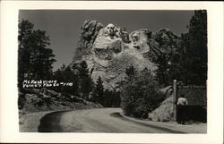 Mount Rushmore Keystone, SD Postcard Postcard Postcard