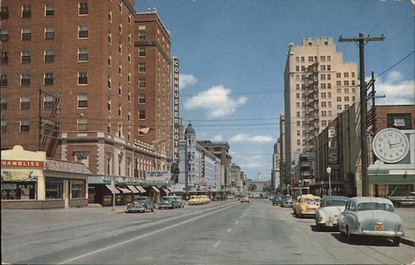 Looking North On Busy 13th Street Lincoln Nebraska