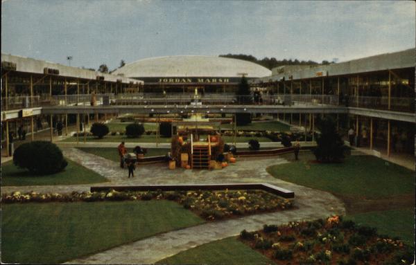 shoppers-world-framingham-ma-postcard