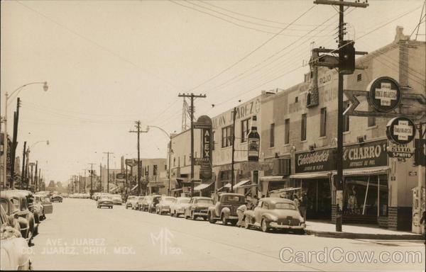Av. Juarez Street Scene Mexico