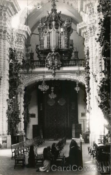 Praying in Church Churches