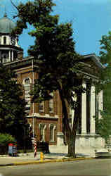 Warren County Courthouse Postcard