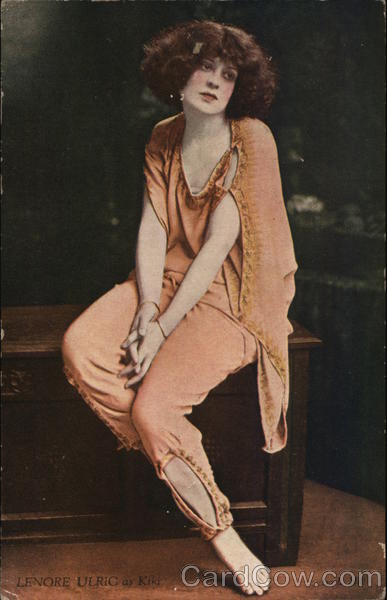 Lenore Ulric as Kiki Actresses