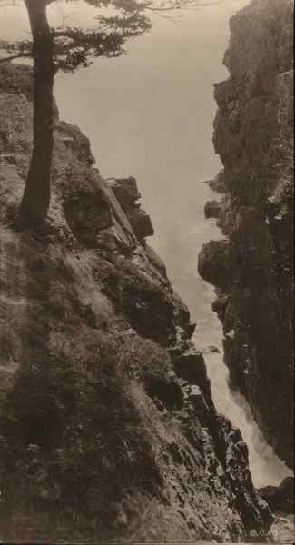The Rift in the Rocks, Shore Path, Hunter Beach Head Mount Desert Maine