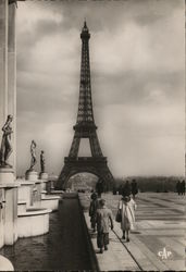 Eiffel Tower Postcard