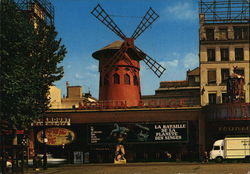 Le Moulin Rouge Postcard