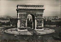 L'Arc de Triomphe Postcard