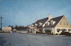 Brooks' Williamsburg Inn & Motor Court Postcard