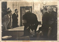 Der Fuehrer und Premierminister Chamberlain (The Fuhrer and Prime Minister Chamberlain) Postcard