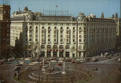 Fuente de Neptuno y Hotel Palace Madrid, Spain Postcard Postcard Postcard