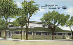 Boulevard Inn, Hwy. 41 Milwaukee, WI Postcard Postcard