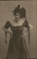 Woman with hat Woman with hat