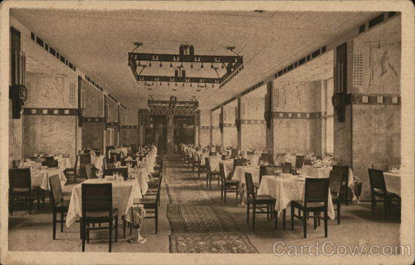 Weinhaus Rheingold Berlin Germany