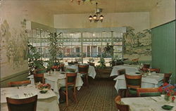 New Perry Hotel and Motel Postcard
