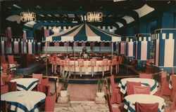 Ritz-Carlton Hotel - Merry-go-Round Ritz-Carlton Hotel - Merry-go-Round