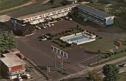 Red Coach Motor Inn Postcard