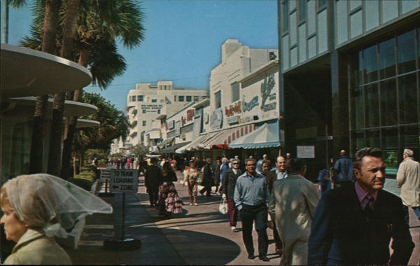 Lincoln Road Mall Miami Beach Florida