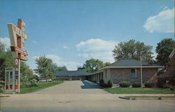 R & S Motel Postcard