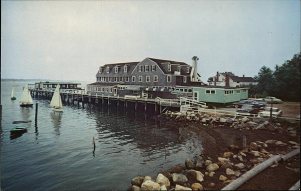 Skipper's Dock Noank Connecticut