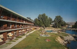 Campbell's Lodge, Lake Chelan Postcard