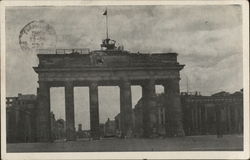 Berlin - Brandenburg Gate Postcard
