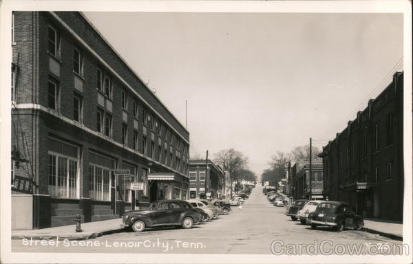 Street Scene Lenoir City Tennessee