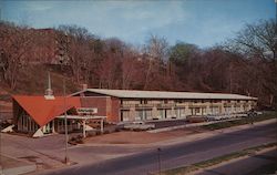 Howard Johnson's Motor Lodge Postcard