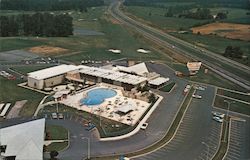 The Washingtonian Motel and Country Club Postcard