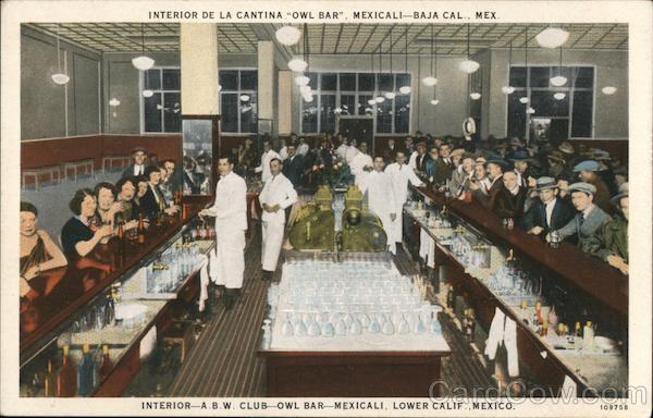 Interior de la Cantina Owl Bar Mexicali Mexico