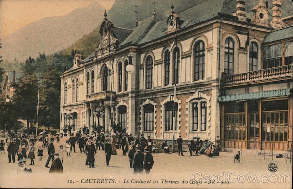 Cauterets - Le Casino et les Thermes des Ceufs France