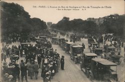 PARIS - L'Avenue du Bois de Boulogne et l'Arc de Triomphe de l'Etoile • Bois de Boulogne • Avenue A. P. Postcard
