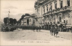 Defile du 8e Cuirassiers, 14 Juillet Postcard