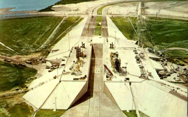 John F. Kennedy Space Center N. A. S. A Florida Space & Rockets