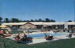 Holiday Hearth Motel Postcard