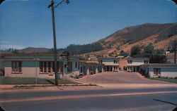 Ross' Grandview motel Postcard