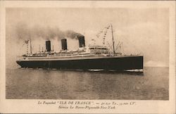 La Paquebot "Ile de France" Postcard