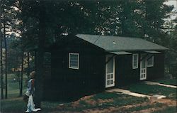 Franklin Lodge and Golf Course Postcard