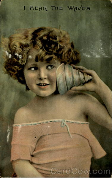 I Hear The Waves Girls