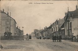 Le Passage a Niveau, Rue Carnot Postcard