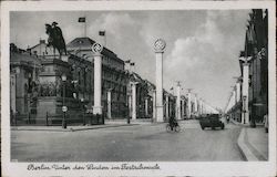 Berlin - Unter den Linden Postcard