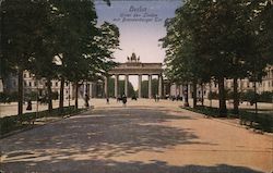 Berlin - Unter den Linden Postcard
