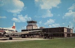 New, Modern Sarasota-Bradenton Airport Terminal Florida Postcard Postcard Postcard